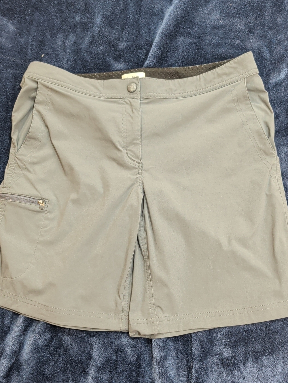 L.L.Bean Women's Stretch Hiking Shorts  In A Size 10 Gray